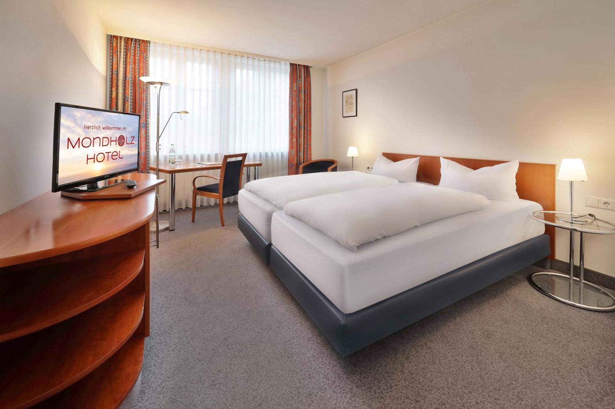 Hotel Mueller Cafe & Wein - Mondholzhotel Veitshöchheim Eksteriør billede